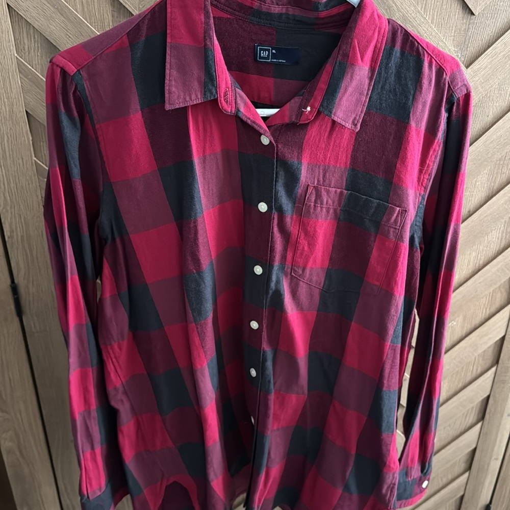 Woman’s gap plaid - Picture 3 of 6